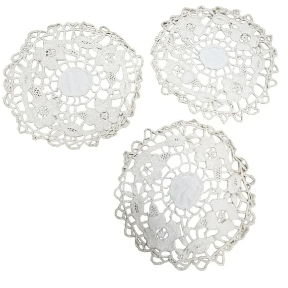 Vintage White Crochet Lace Floral Doilies Set of 3 Small‎ Round 4 Inch Coasters