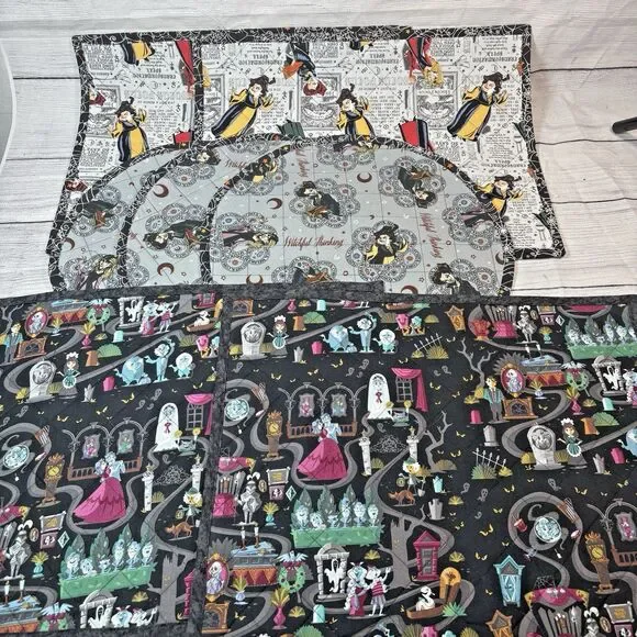 Hand Made Placemats Set of 7 HALLOWEEN Quilted Haunted Mansion Hocus Pocus Webs