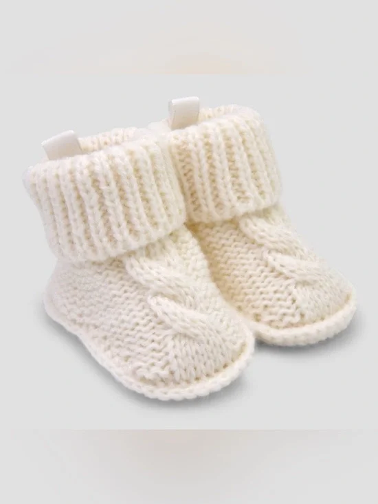 Carter’s Knit Baby Booties in Cream NWT