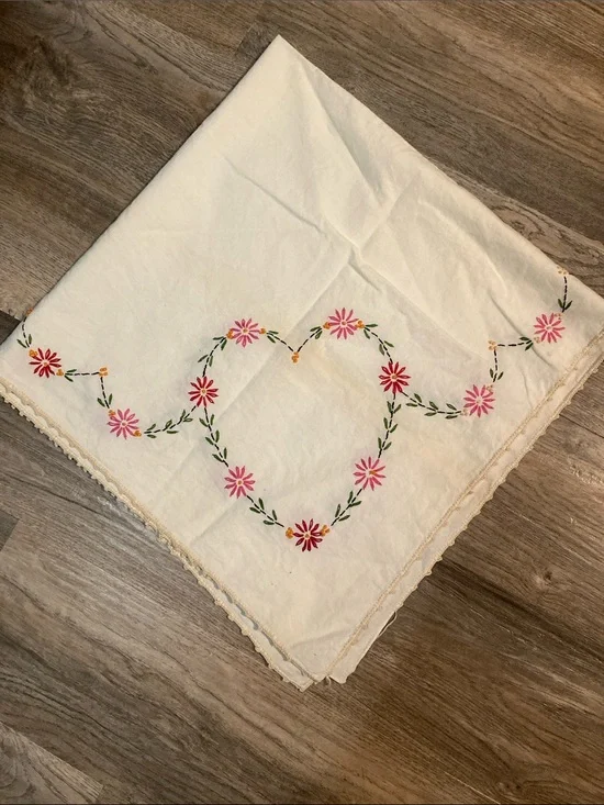 Vintage Heart Embroidered Table Cloth