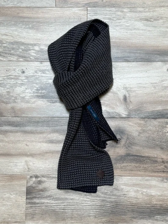 Cole Haan Waffle Knit Scarf Gray Charcoal Reversible 100% Acrylic