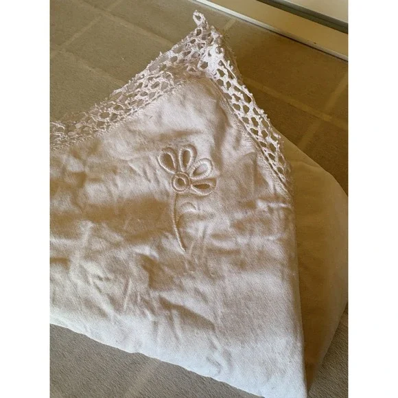 Vintage White Linen Table Napkin 17