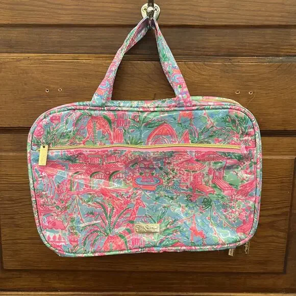 Lilly Pulitzer Cosmetic Case Travel Make up Bag NWOT's Pink Floral