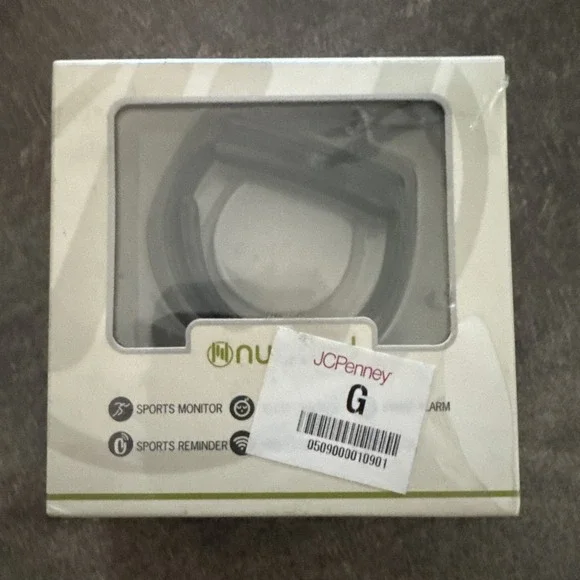 Fitness Tracker-Nuband Activ+  - NU-G0002-BK- With Charger & Extra Band.