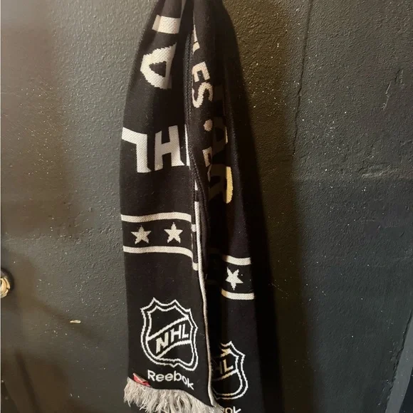 Reebok 2017 NHL All Star Game Black and White Scarf