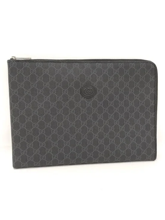 Gucci GG Supreme Clutch Gray Leather