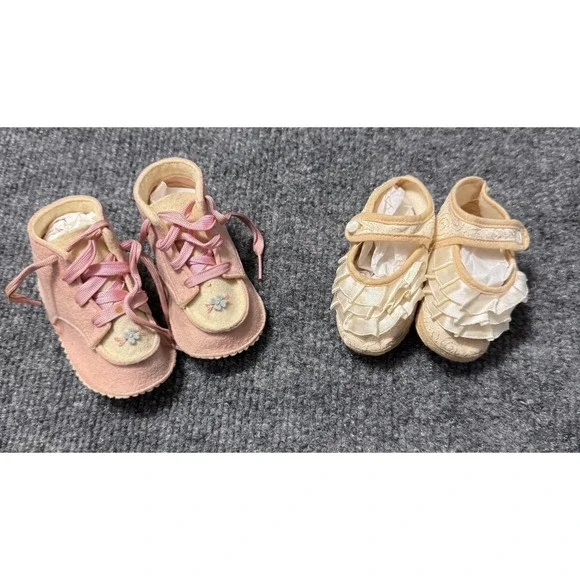 Vintage Pink Cotton Felt Baby Shoes Satin Crib‎ Shoes