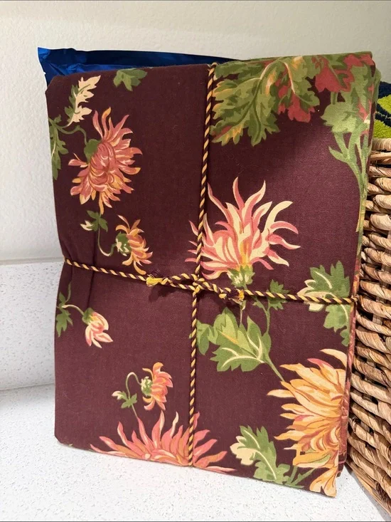 April Cornell Antoinette Tablecloth table cover 60 X 84