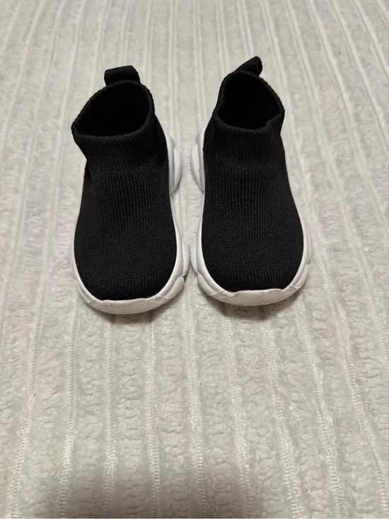 Slip-On Baby Walker Sneakers in Black and White
