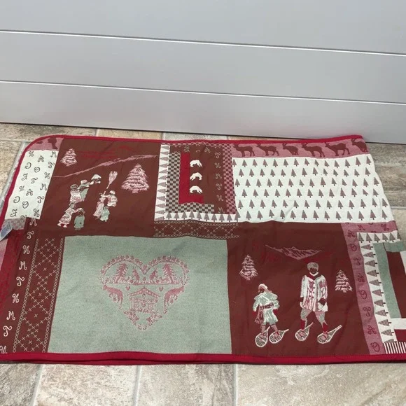 Tissus Toselli France Winter Tapestry Table Runner Red Green Skier Reindeer 55in