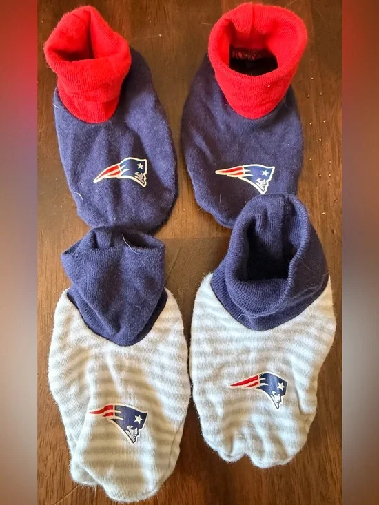 NFL New England Patriots Baby Booties Lot of 2 Infant 0-6M