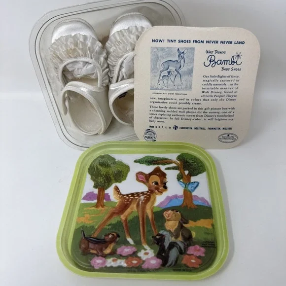 Vtg  1960 Walt Disney Bambi Baby Crib Shoes Gift Picture Box w/ Lid & Size 2