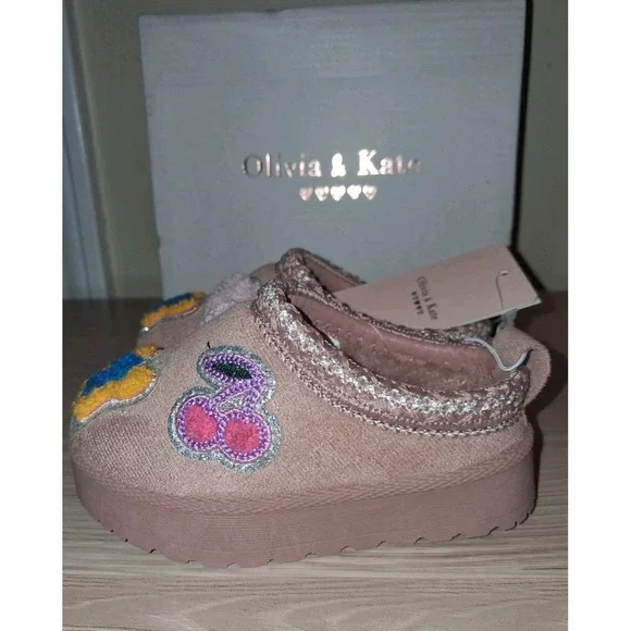 Olivia & Kate Toddler Girls Flat Heel Clogs Size 5 NEW