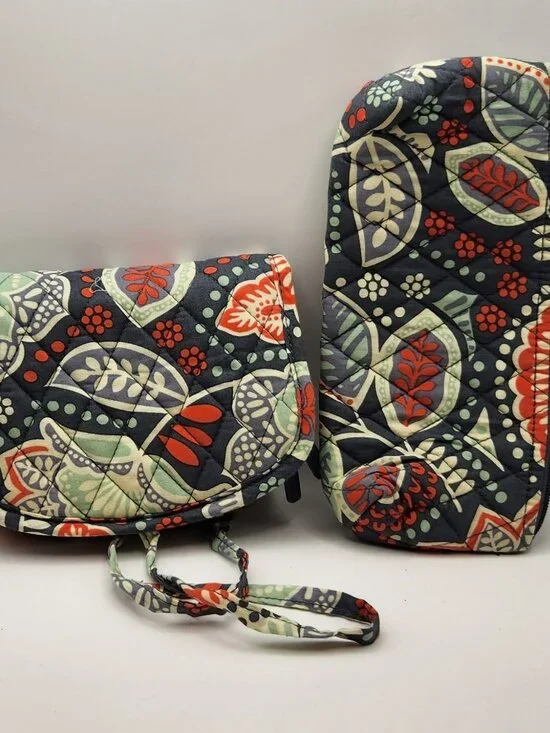 Vera Bradley travel organizer & cosmetic bag Nomadic Floral VGUC