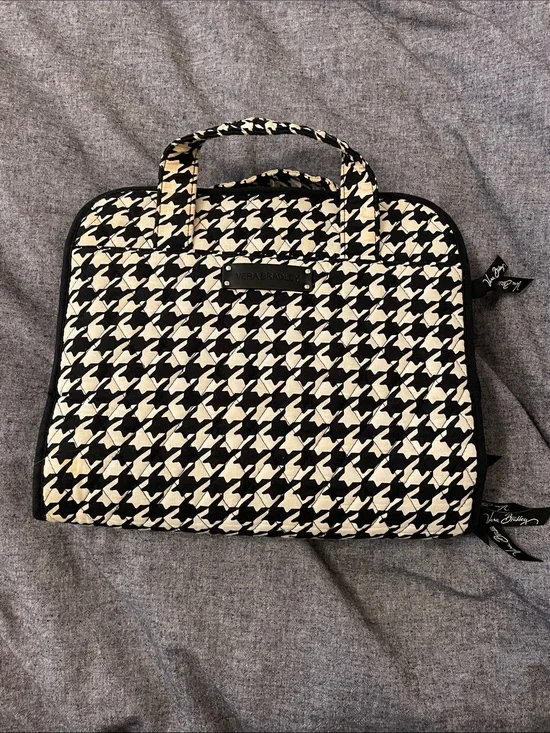 VERA BRADLEY Hanging Organizer Travel Toiletry Bag Black + White | GUC