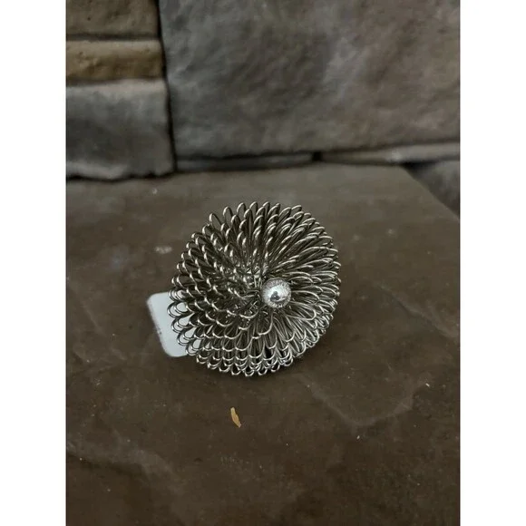 Pier 1 Silver Metal Flower Napkin Ring Holder Set Of 6 NWT individual