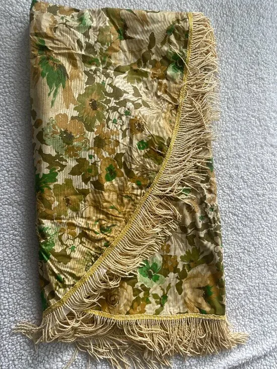 Vintage Vinyl Flannel Back Round Tablecloth with Fringe Floral Gold Green 49