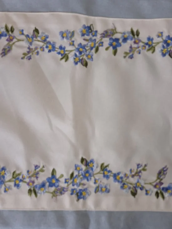 Charles Gallen Irish Home Textiles White W/blue Embroidered Flowers Table Runner