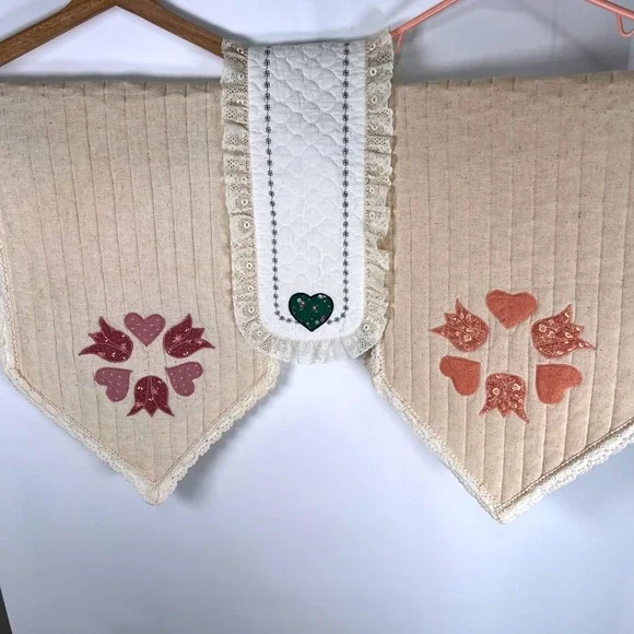 Set of 3 Quilted Table Runners Heart Floral Applique Lace Trim Farmhouse‎ Decor
