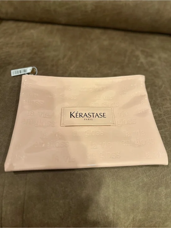 Kerastase Light Pink Glossy Zipper Pouch