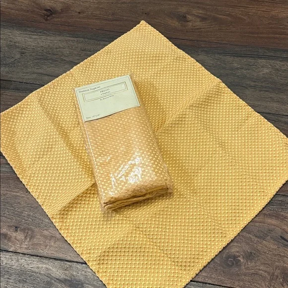 Damask Napkins~Prego 18x18 Yellow Gold~Set of 4