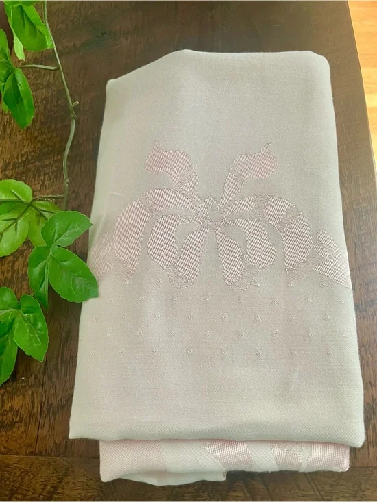 Vintage Pink Bow Damask Rectangle Tablecloth 44x60 Great Condition