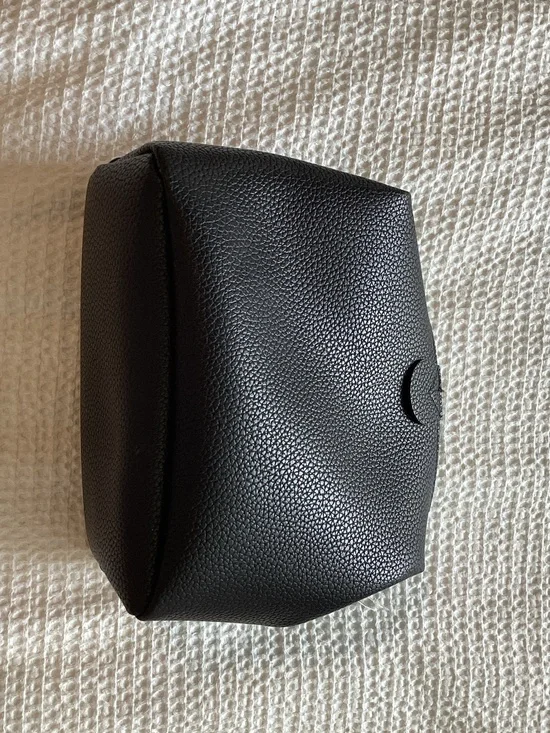 Black‎ Pebbled Leather Cosmetic Pouch