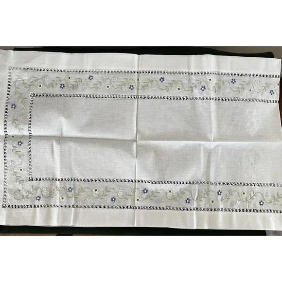 White Linen/Cotton 16” X 54” Table Runner Yellow Blue Embroidery Hong Kong New