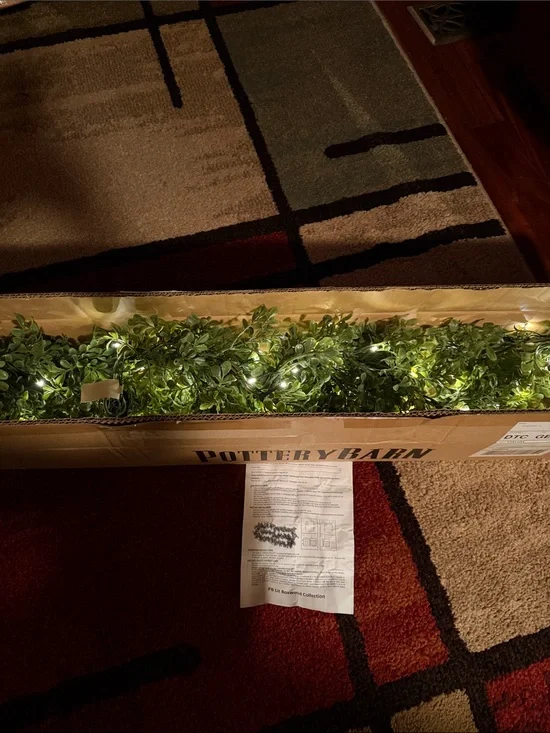 Pottery Barn Green Boxwood Garland with Warm White Lights BNIB