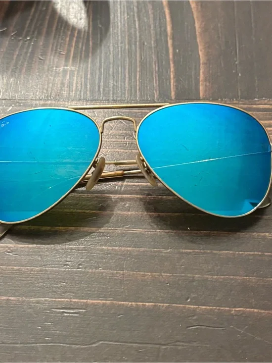 Ray-Ban Gold Aviator Sunglasses with Blue Mirrored Lenses