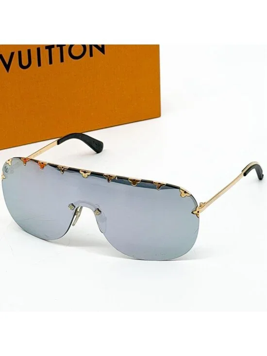 Louis Vuitton Mirror Sunglasses Flower Monogram Gold Eyewear