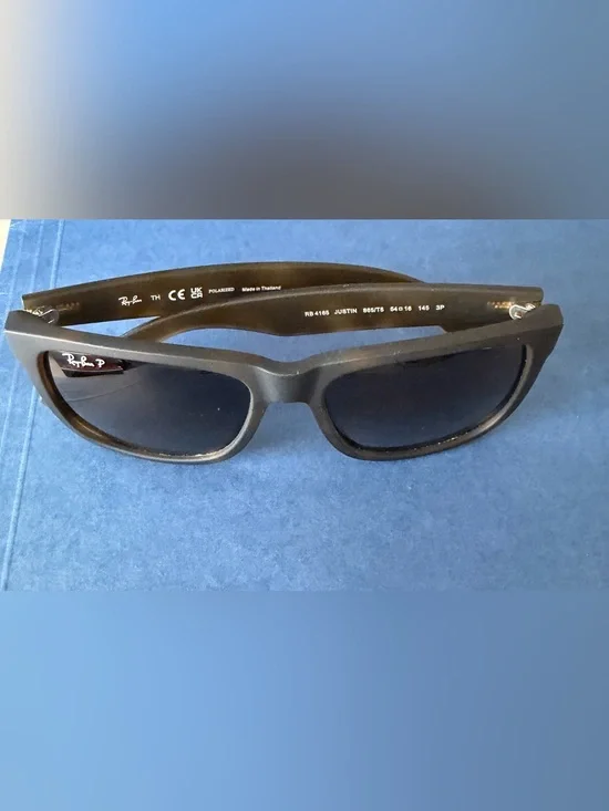 Ray-Ban Justin RB4165 Men's Polarized Sunglasses