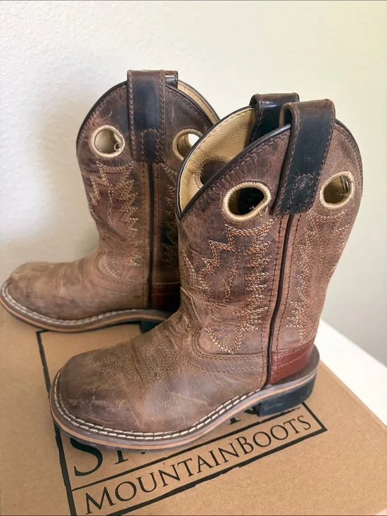 Children's Brown Western Pull-On Boots with Tan Trim