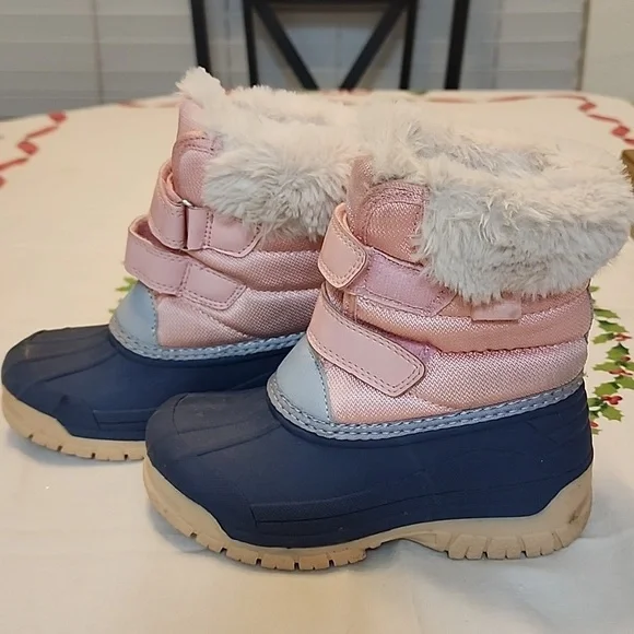 OshKosh B'gosh Little Girls Winter Weather Boots Sz 9