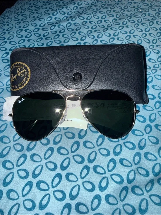 Ray-Ban Aviator Sunglasses - G-15 lenses, Gold Frame
