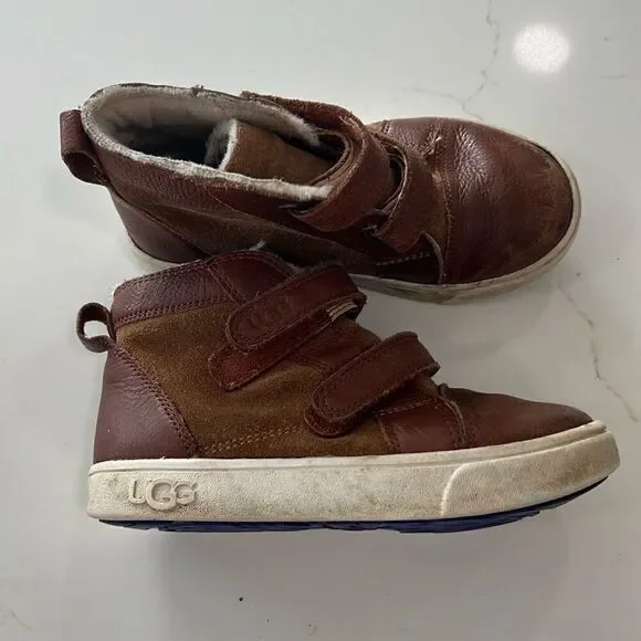 UGG Kids rennon II shoe‎ size toddler 10