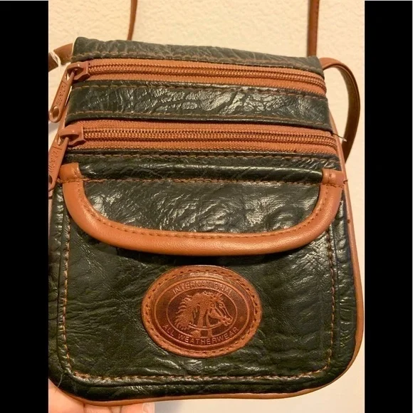 Vintage NWT International All WeatherWear Purse.​​​​​​​​​​​​​​​​​​​​​​