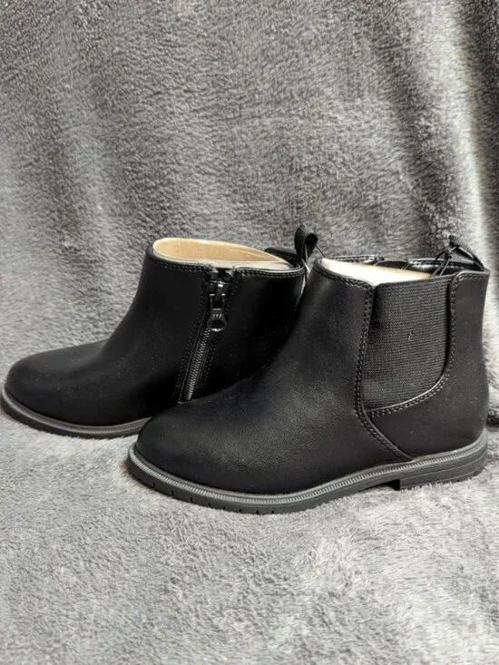 NWT Cat & Jack Toddler Tanner Chelsea Boots Black Size 11T