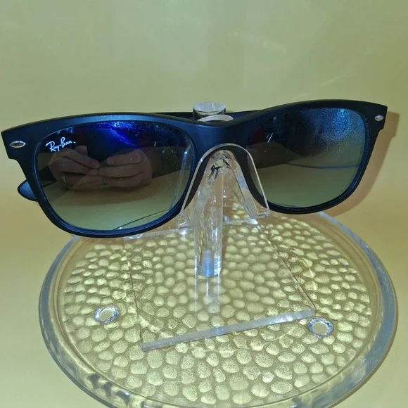 Ray-Ban New Wayfarer Flash Matte Black/Silver Mirror 55 mm Sunglasses RB2132