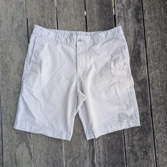The-north-face Men's White Shorts