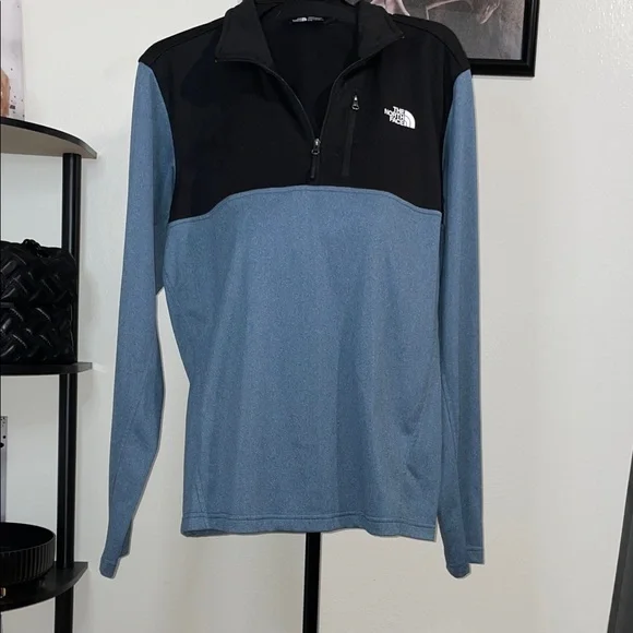The North Face Black and Blue Men's Sweatshirt