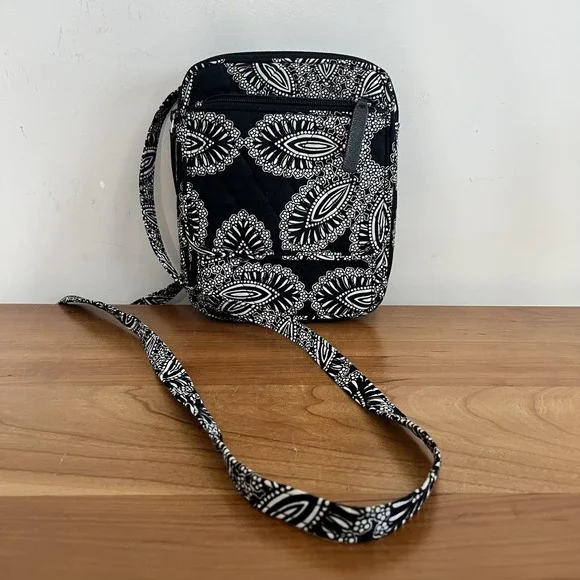 Vera‎ Bradley Blanco Bouquet Mini Hipster Crossbody Purse