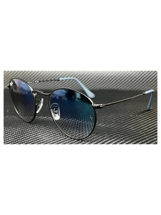 New Ray Ban Men  Matte Black Sunglasses  50- 21- 145