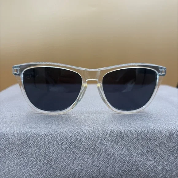 Blenders Black Ice Sunglasses Unisex OS Clear Black Polarized Excellent Sporty