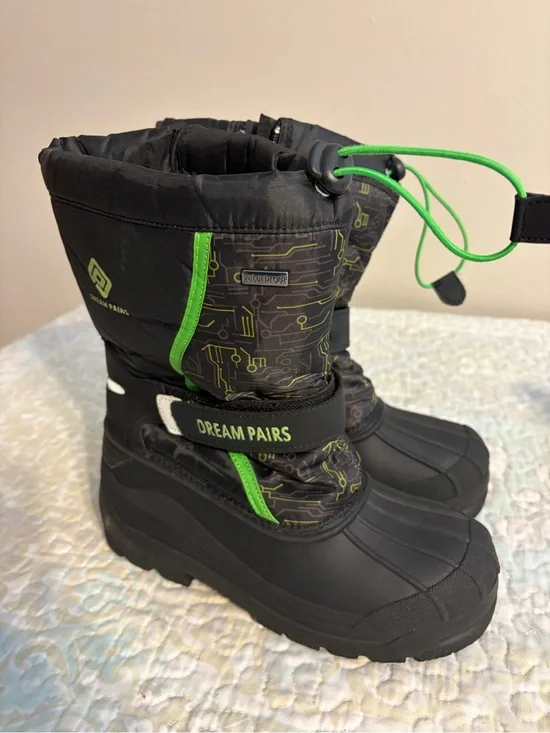 Dream Pairs Black Snow Boots with Neon Green Tech Style Accents