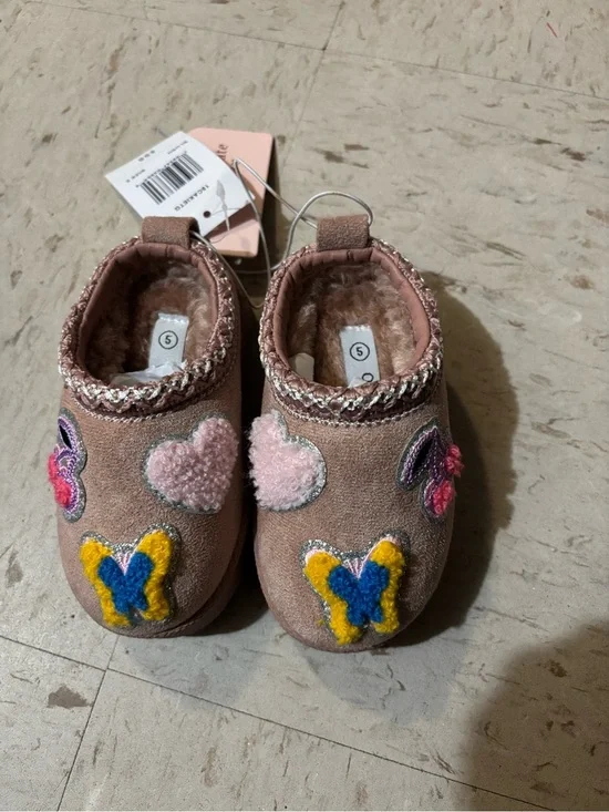 Kids Plush Pink Butterfly & Heart Slip-On Boots