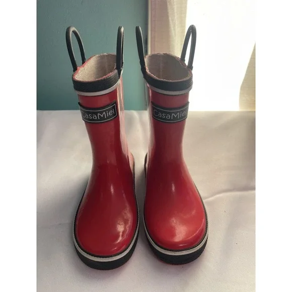 Kids Red rubber boots size in excellent condition size‎ 10