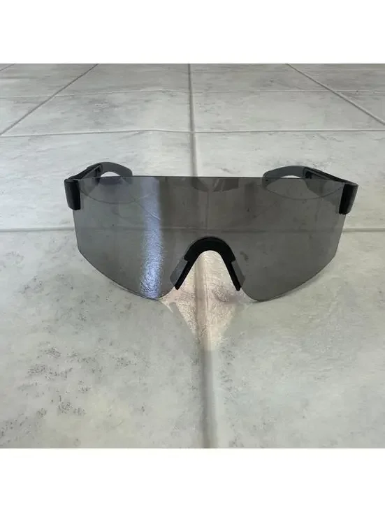 Men's Silver and Grey Sunglass