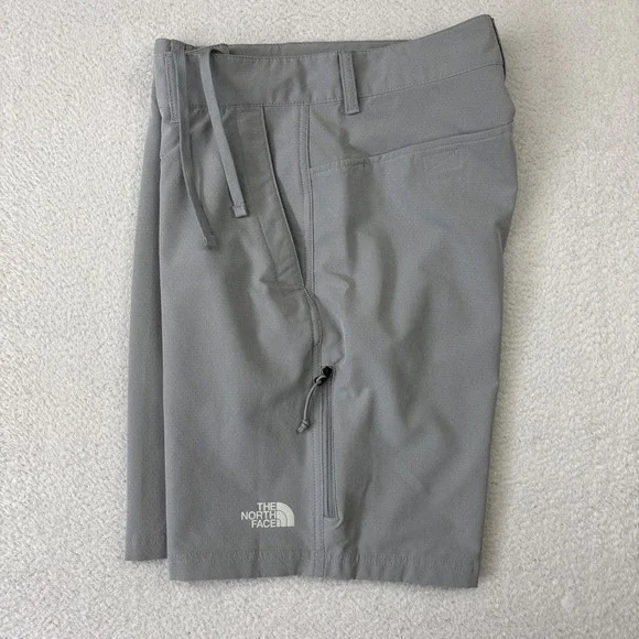 THE NORTH FACE Rolling Sun Shorts Mens 30 Gray 9