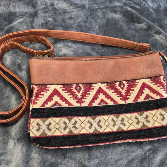 Geometric Patterned Crossbody Bag in Brown and Red